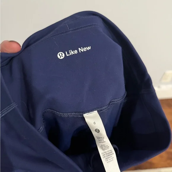 Lululemon Wunder Under Train Leggings – Navy, Size 6 - Picture 4 of 5